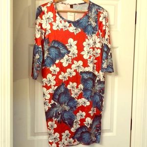Hawaiian fitted maternity dress